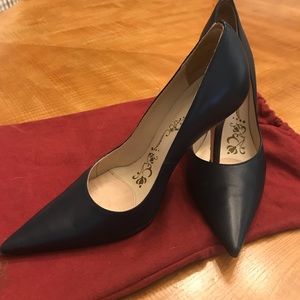 Pointy pure leather high heels